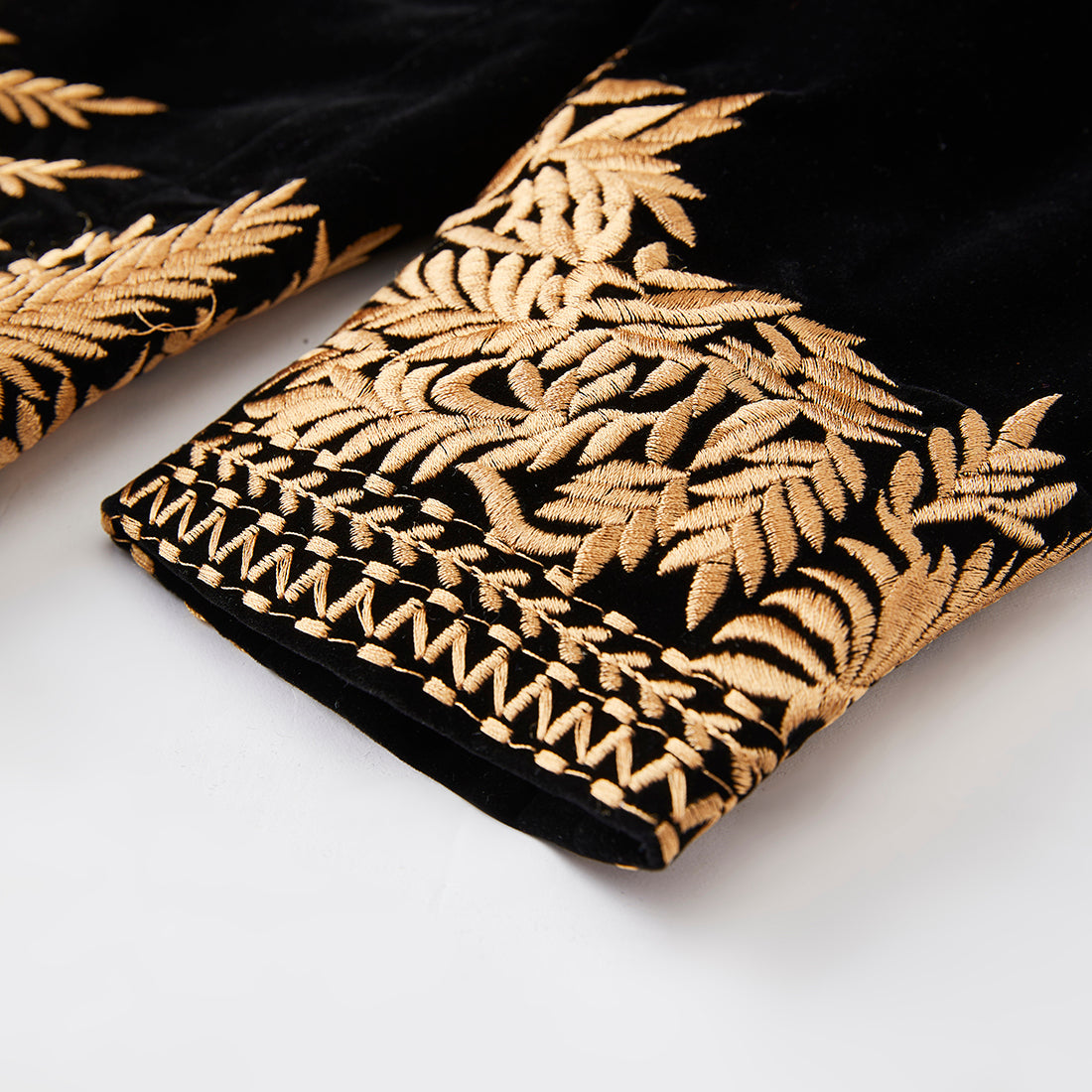 Lagoeo Golden Embroidery Peak Lapel Blazer S8348 – LaGoeo®
