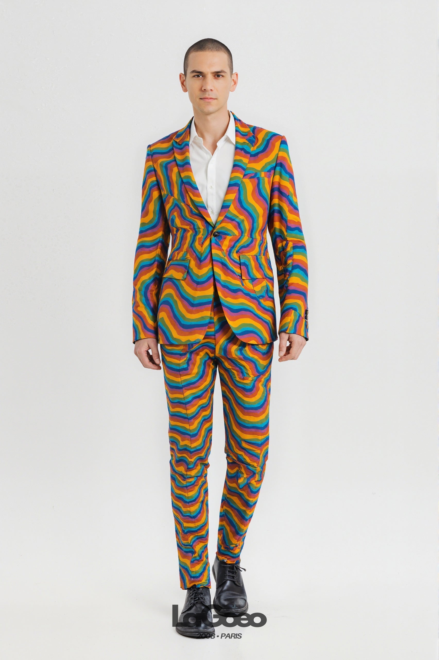 Vibrant_Wavy_Men's_Suit_Party_Wear_LAGOEO