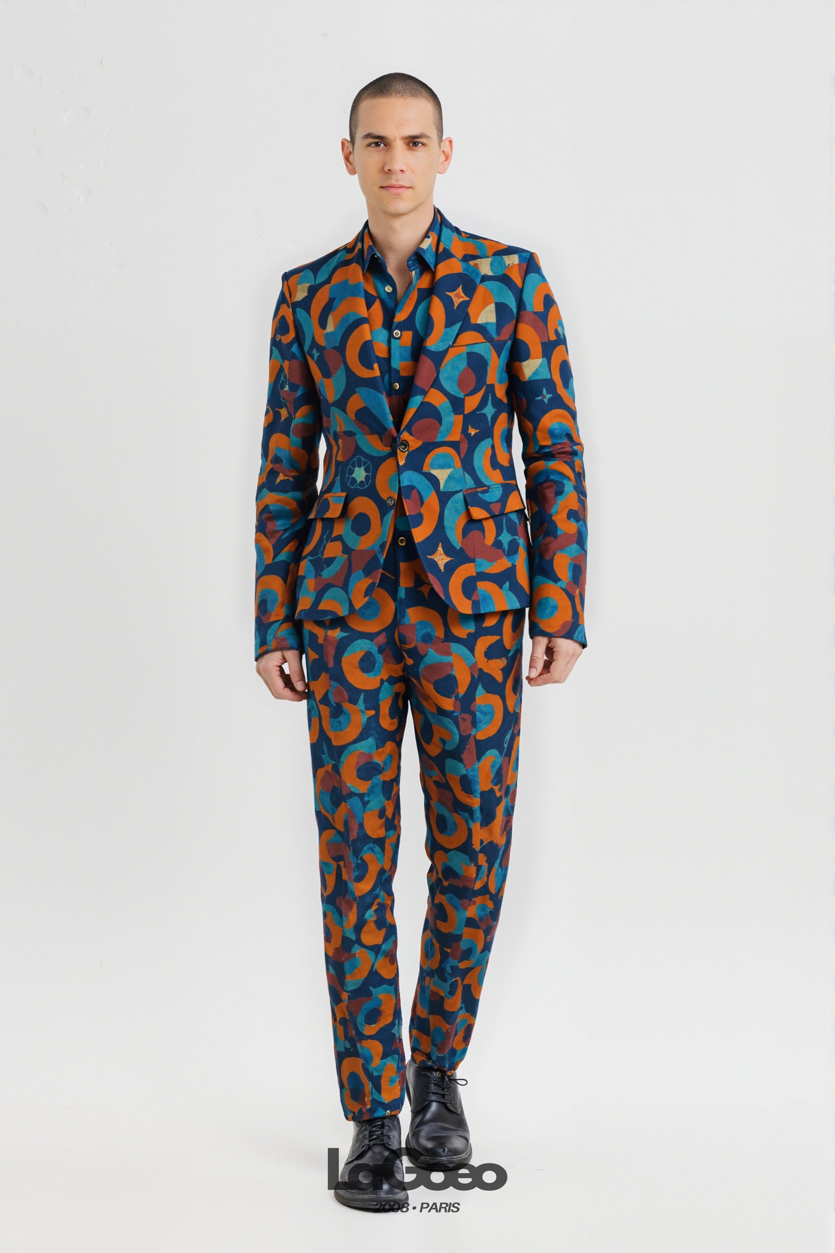 Vibrant_Abstract_Men's_Suit_Party_Wear_LAGOEO